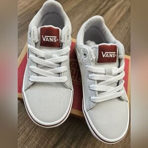 Kids Sneakers, New, s.12